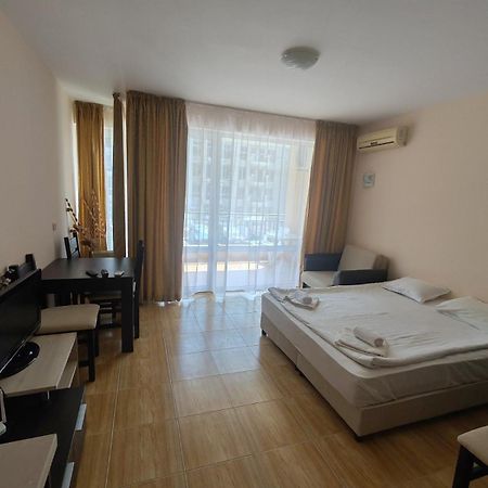Magic Dreams Apartments Sveti Vlas Bagian luar foto